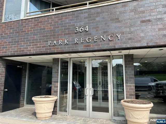 $499,900 | 364 Palisade Avenue, Unit 5B, Cliffside Park, NJ 07010