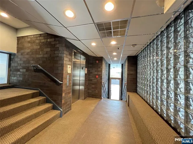 $499,900 | 364 Palisade Avenue, Unit 5B, Cliffside Park, NJ 07010