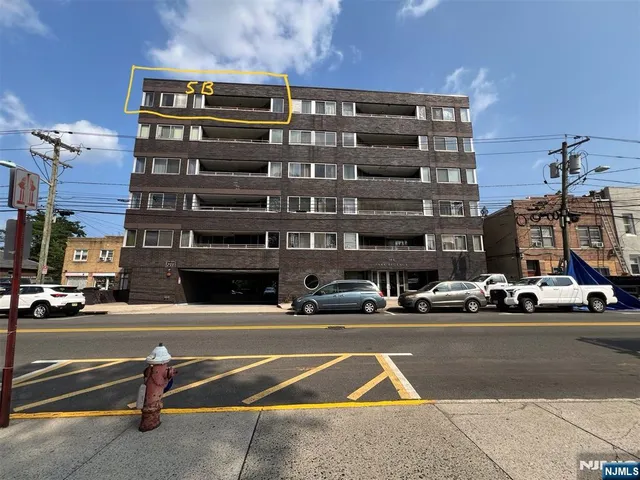 $499,900 | 364 Palisade Avenue, Unit 5B, Cliffside Park, NJ 07010