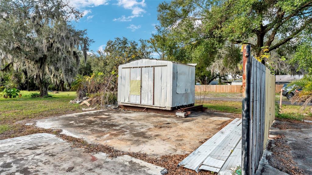 23 Violet Street Plant City, FL 33563 - Photo 3 of 13