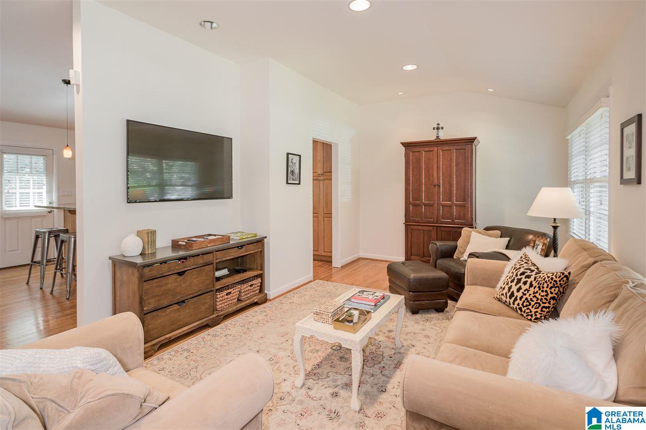2753 Cherokee Road Birmingham, AL 35216 - Photo 6 of 37