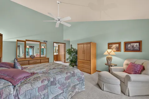 $1,250,000 | 2005 Selkirk Court, Inverness, IL 60010