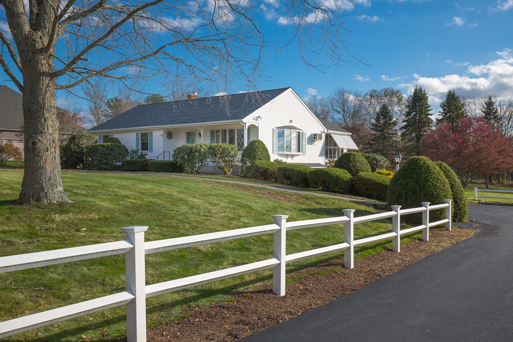 60 Kelly Road Northbridge, MA 01534 - Photo 1 of 30