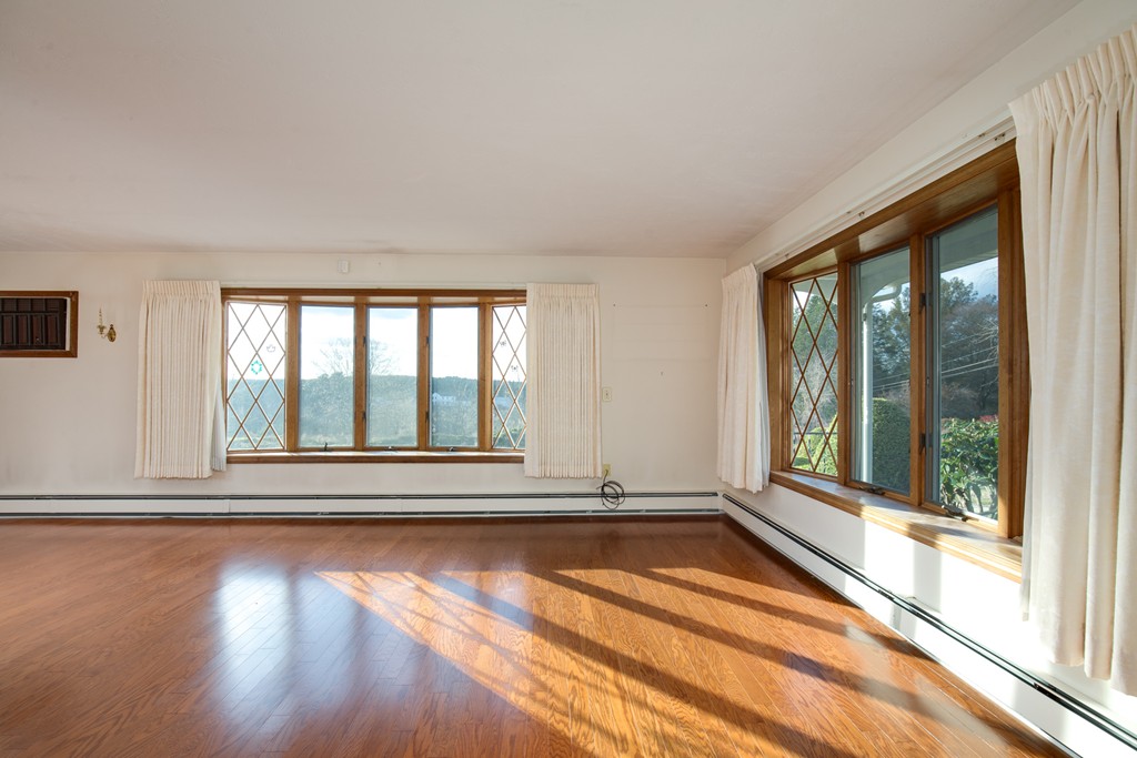60 Kelly Road Northbridge, MA 01534 - Photo 12 of 30