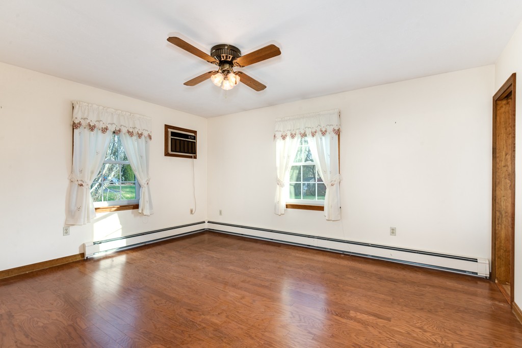 60 Kelly Road Northbridge, MA 01534 - Photo 18 of 30