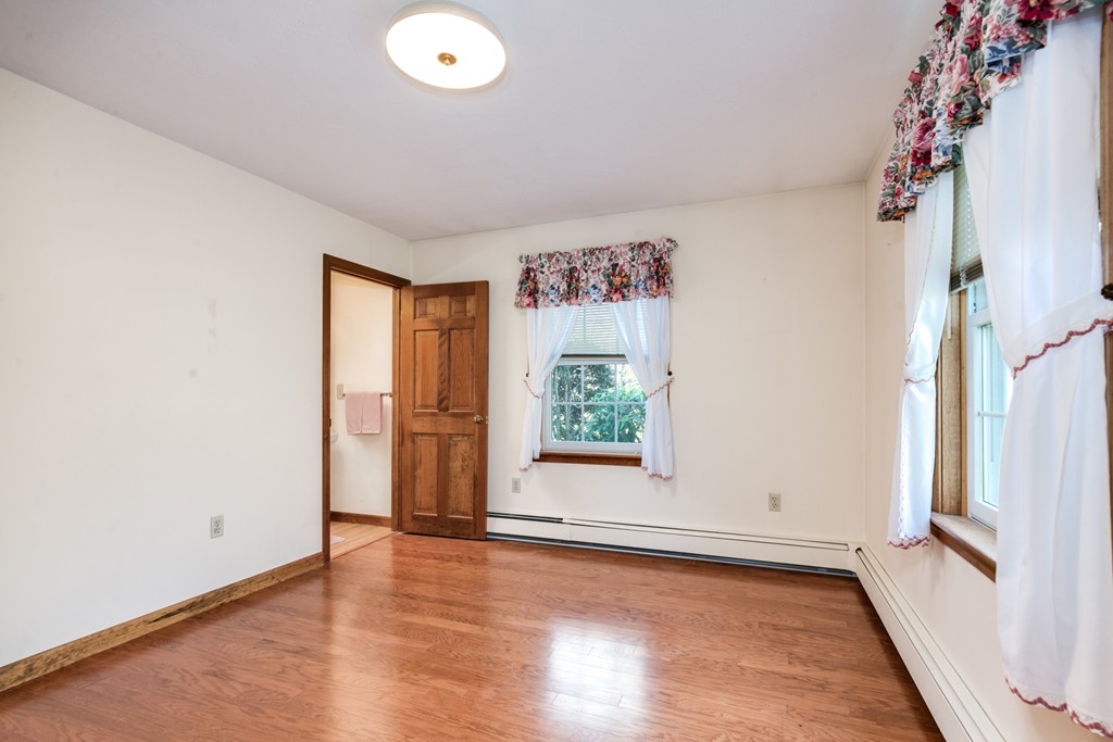 60 Kelly Road Northbridge, MA 01534 - Photo 20 of 30