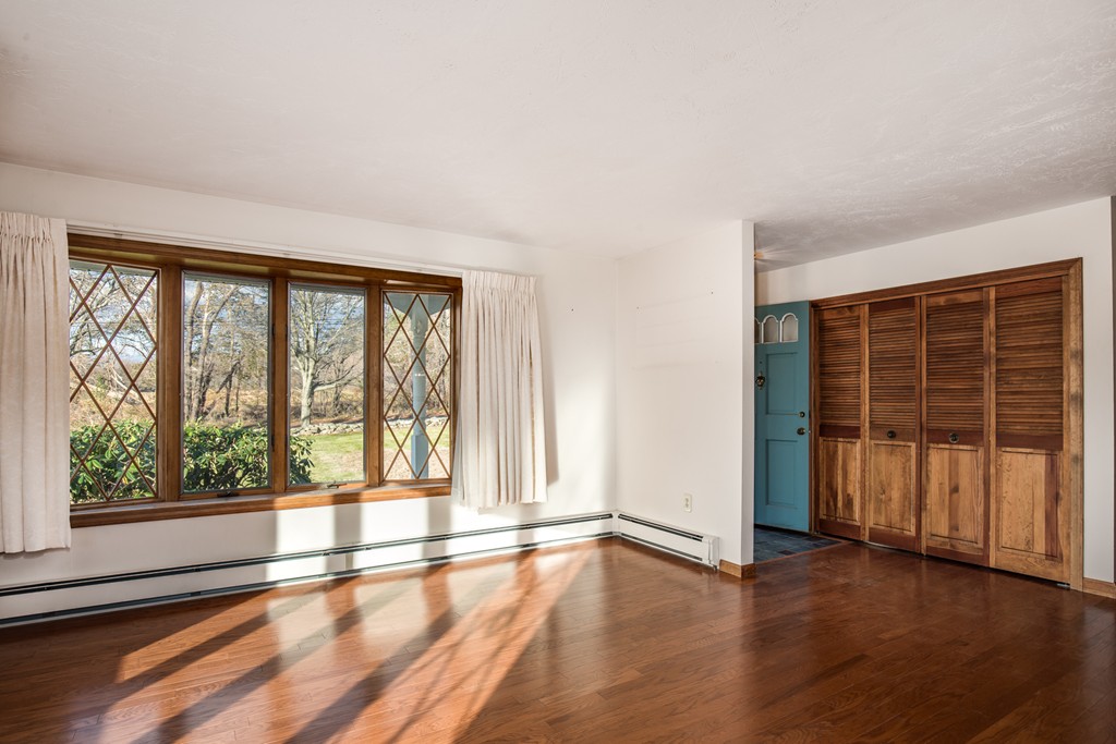 60 Kelly Road Northbridge, MA 01534 - Photo 10 of 30