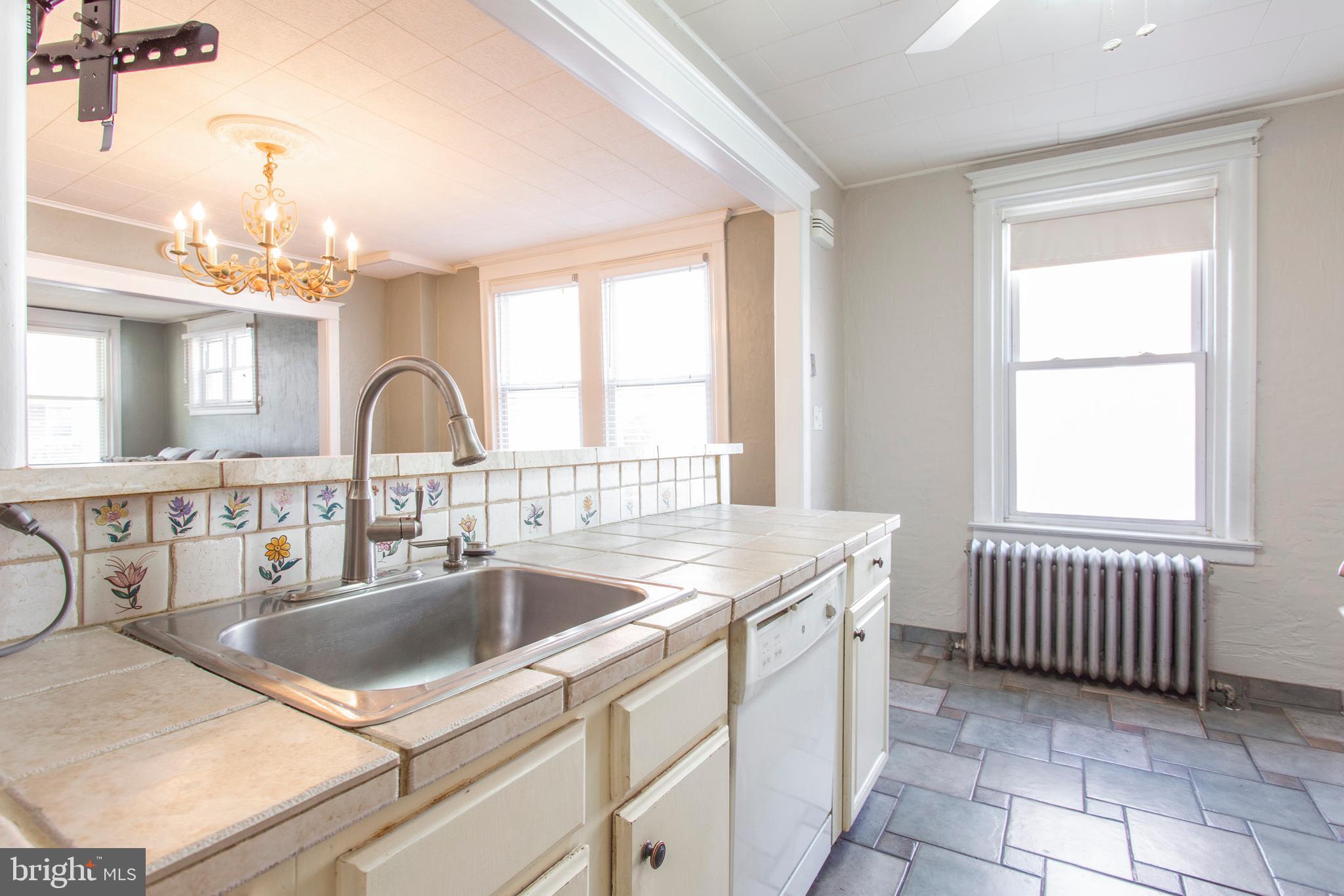 2219 Manor Road Upper Darby, PA 19082 - Photo 15 of 37 Kitchen