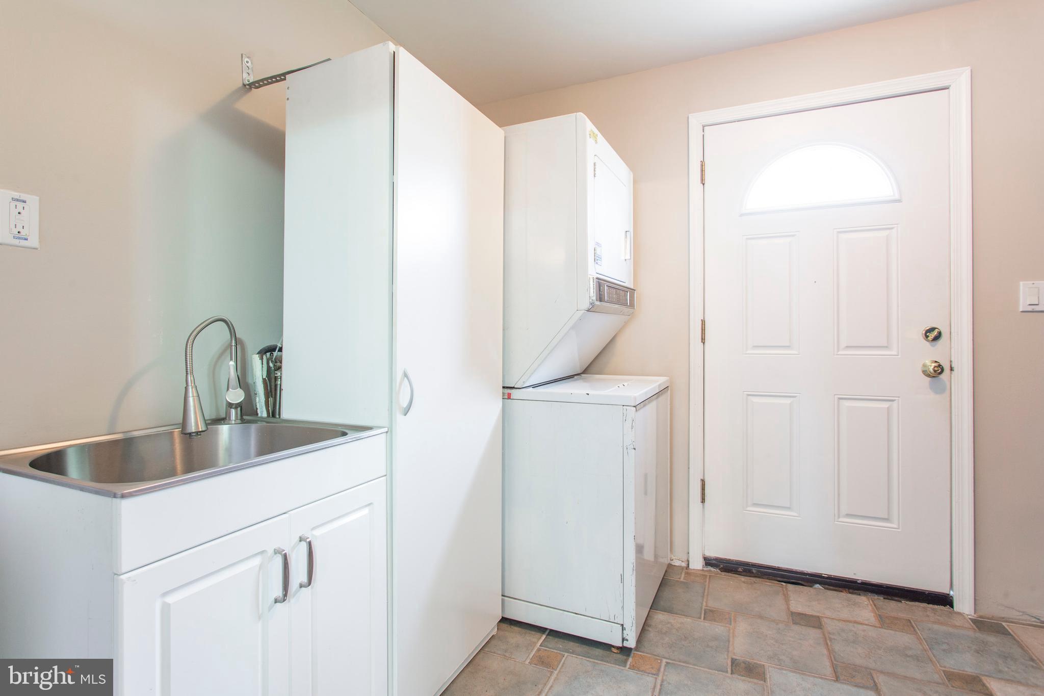 2219 Manor Road Upper Darby, PA 19082 - Photo 16 of 37 Laundry Area