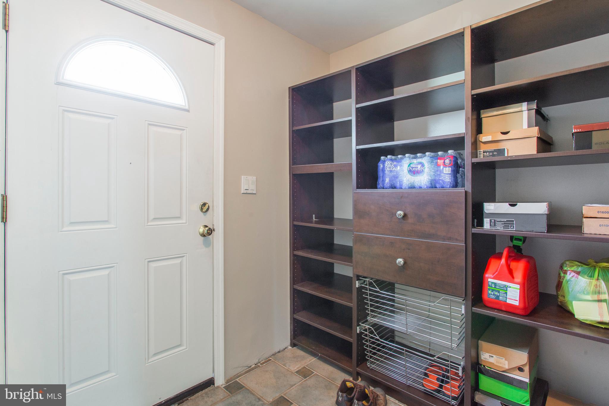 2219 Manor Road Upper Darby, PA 19082 - Photo 17 of 37