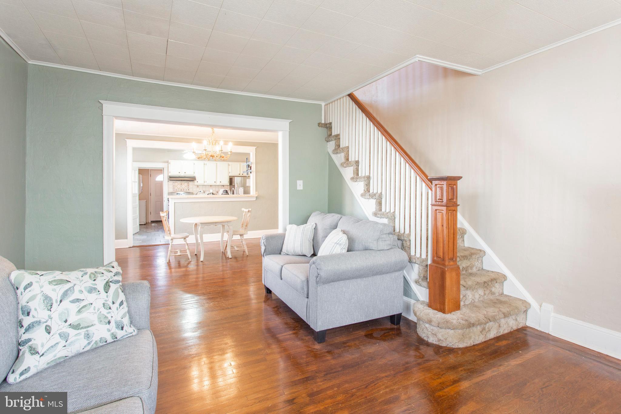 2219 Manor Road Upper Darby, PA 19082 - Photo 6 of 37 Living Room