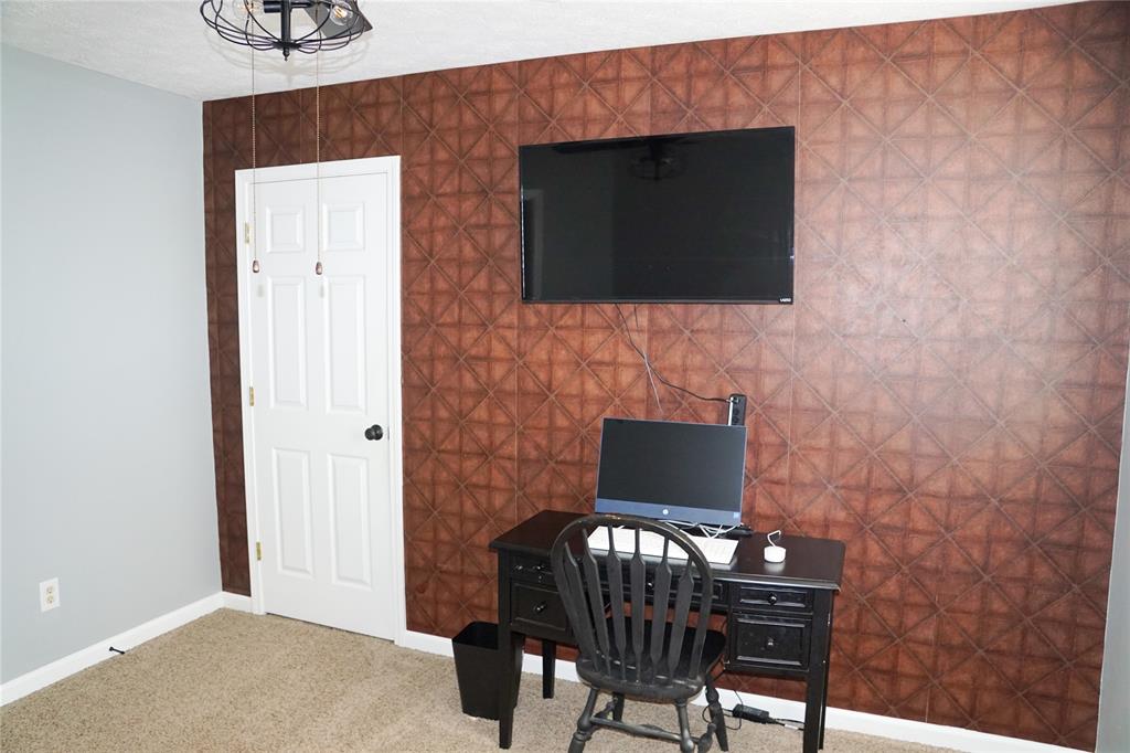 6520 Furnas Road Indianapolis, IN 46221 - Photo 24 of 32