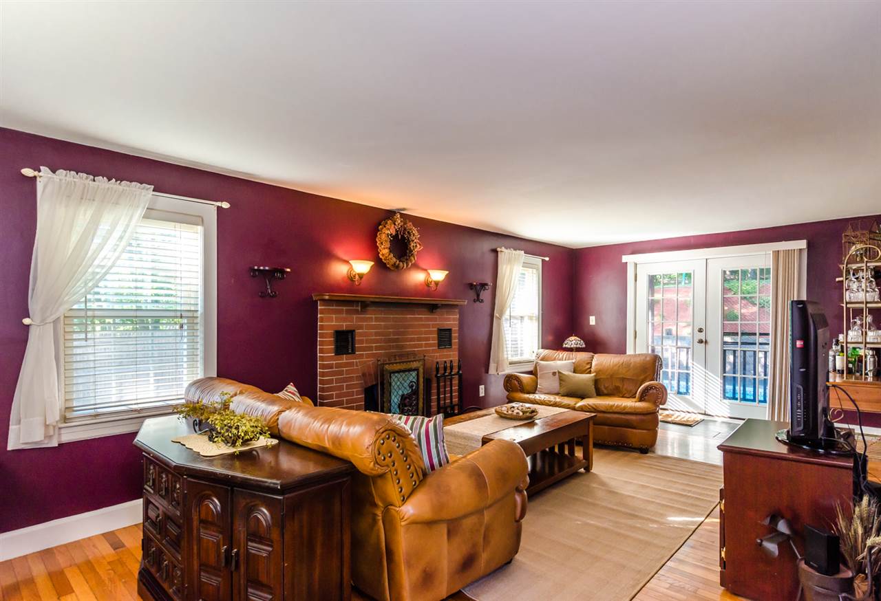 233 Old Gage Hill Road Pelham, NH 03076 - Photo 12 of 32 Gallery Image 12