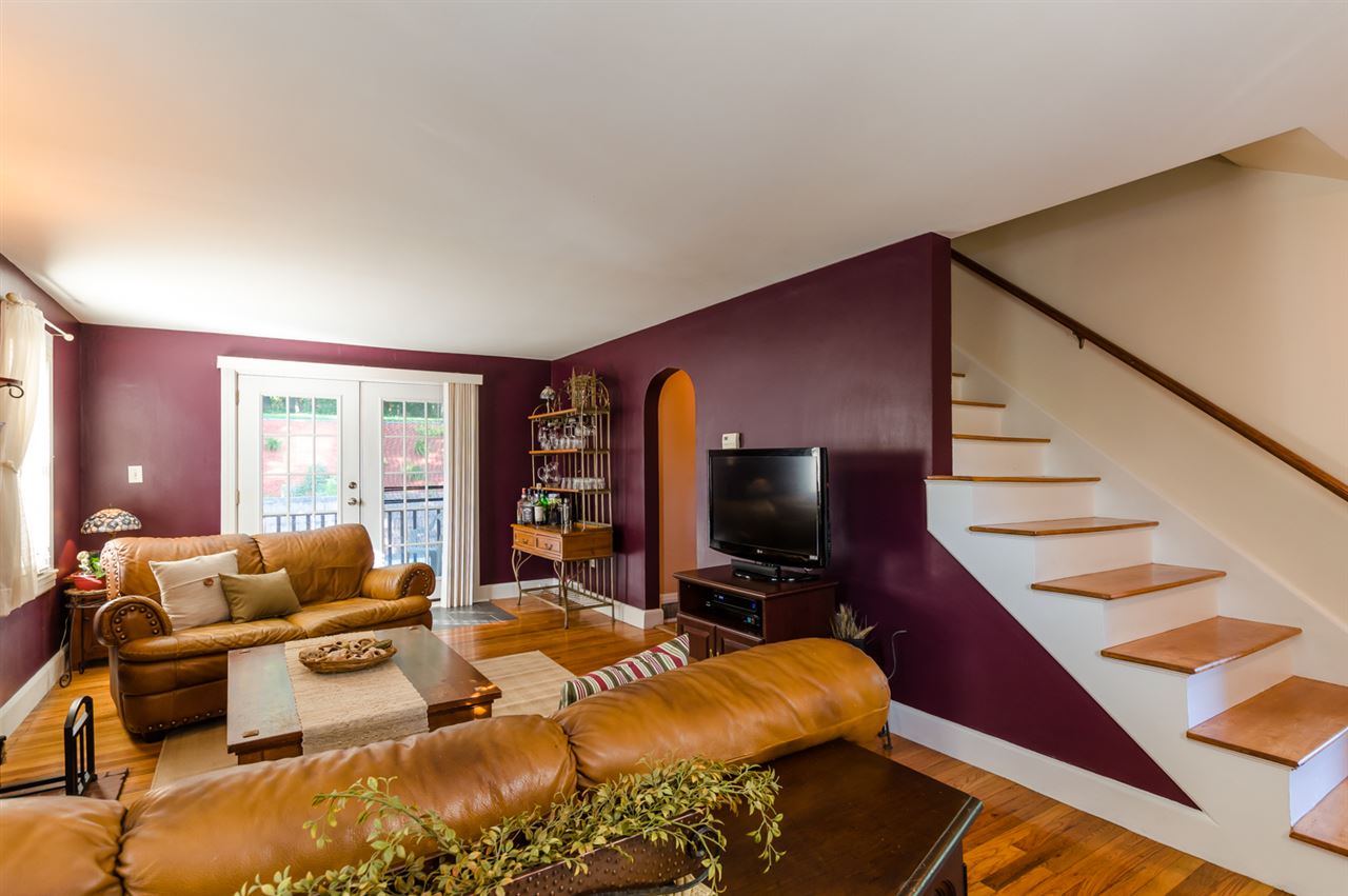 233 Old Gage Hill Road Pelham, NH 03076 - Photo 13 of 32 Gallery Image 13