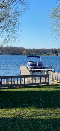 $689,400 | 16853 Lakeview Drive, Vandalia, MI 49095
