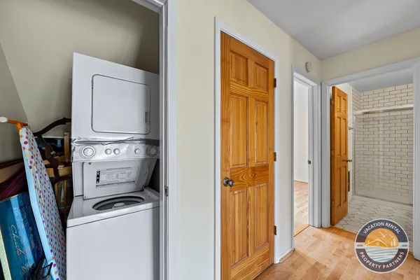 $1,400 | 54 Lausanne Court, Unit 5, Geneva, WI 53147