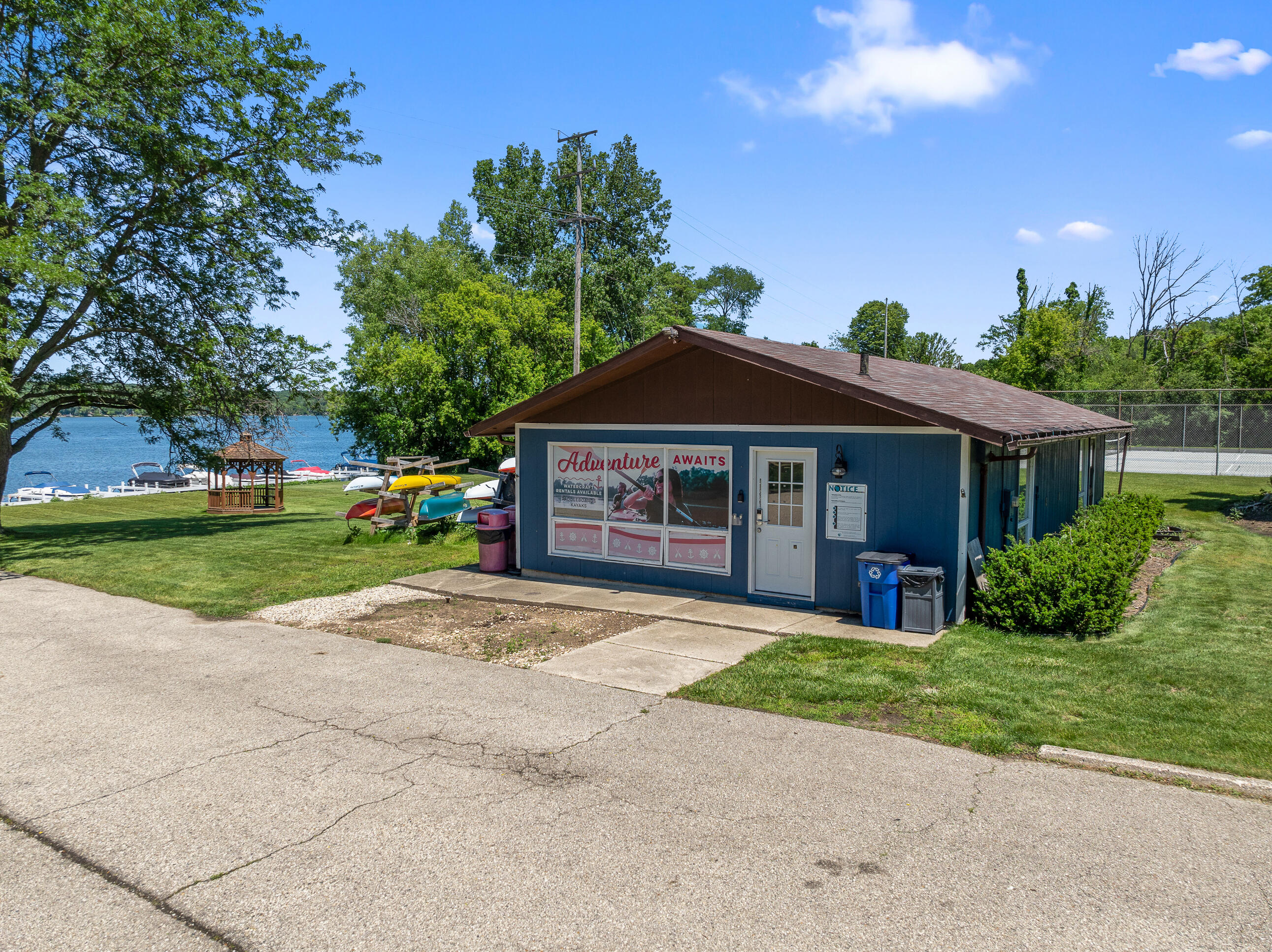 54 Lausanne Court, Unit 5 Geneva, WI 53147 - Photo 2 of 5 Interlaken Association-5