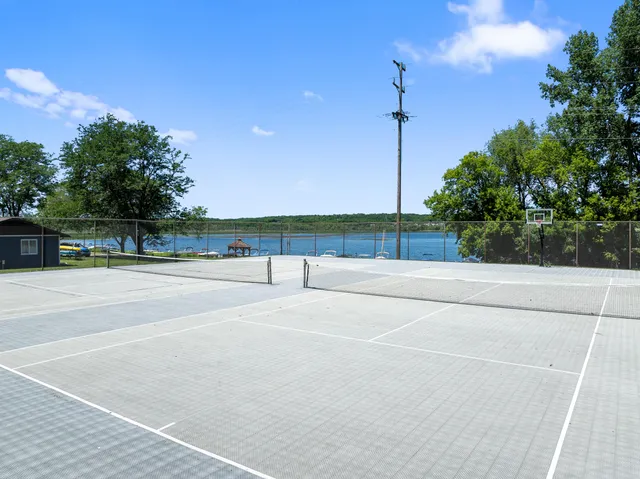 $1,400 | 54 Lausanne Court, Unit 5, Geneva, WI 53147