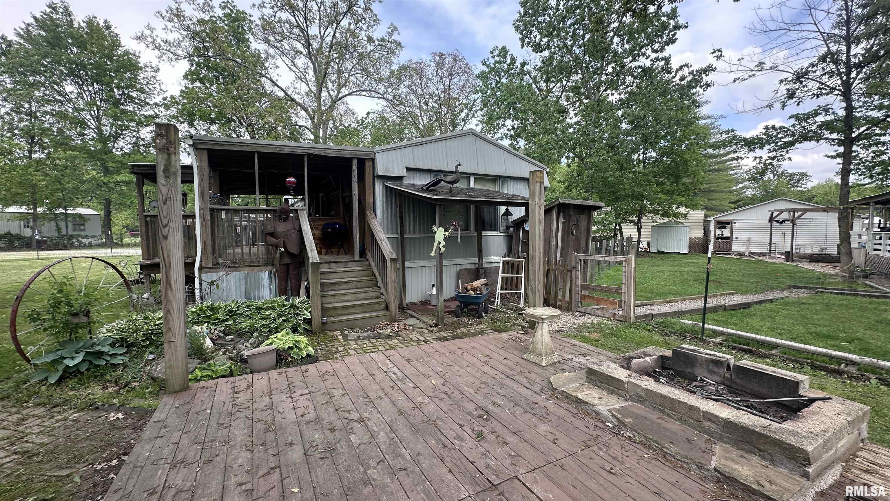 1032 Mohawk Trail Centralia, IL 62801 - Photo 21 of 25