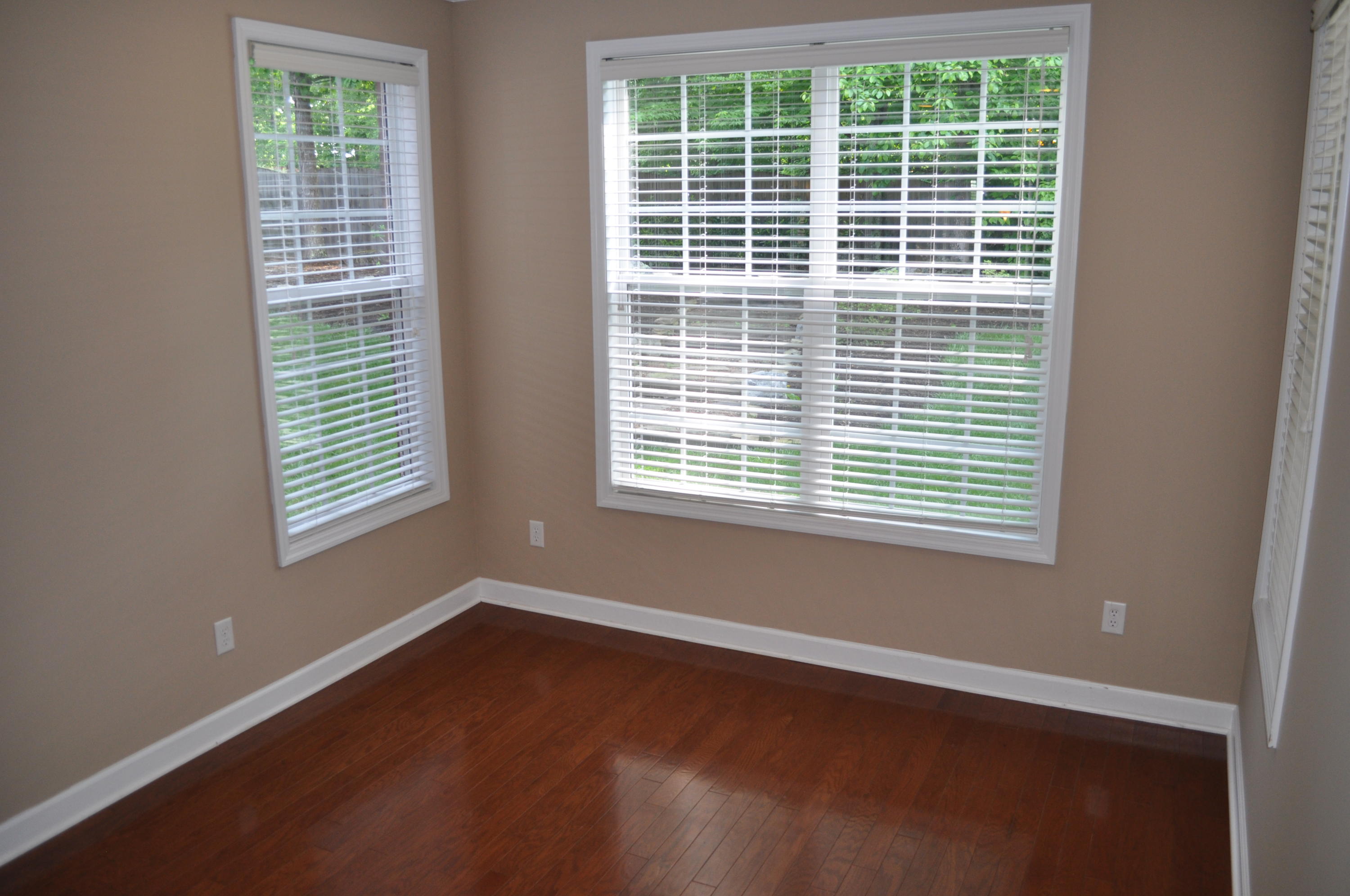 904 Crown Ridge Ln, Powell, TN 37849 - Photo 11 of 25 11 Breakfast Area