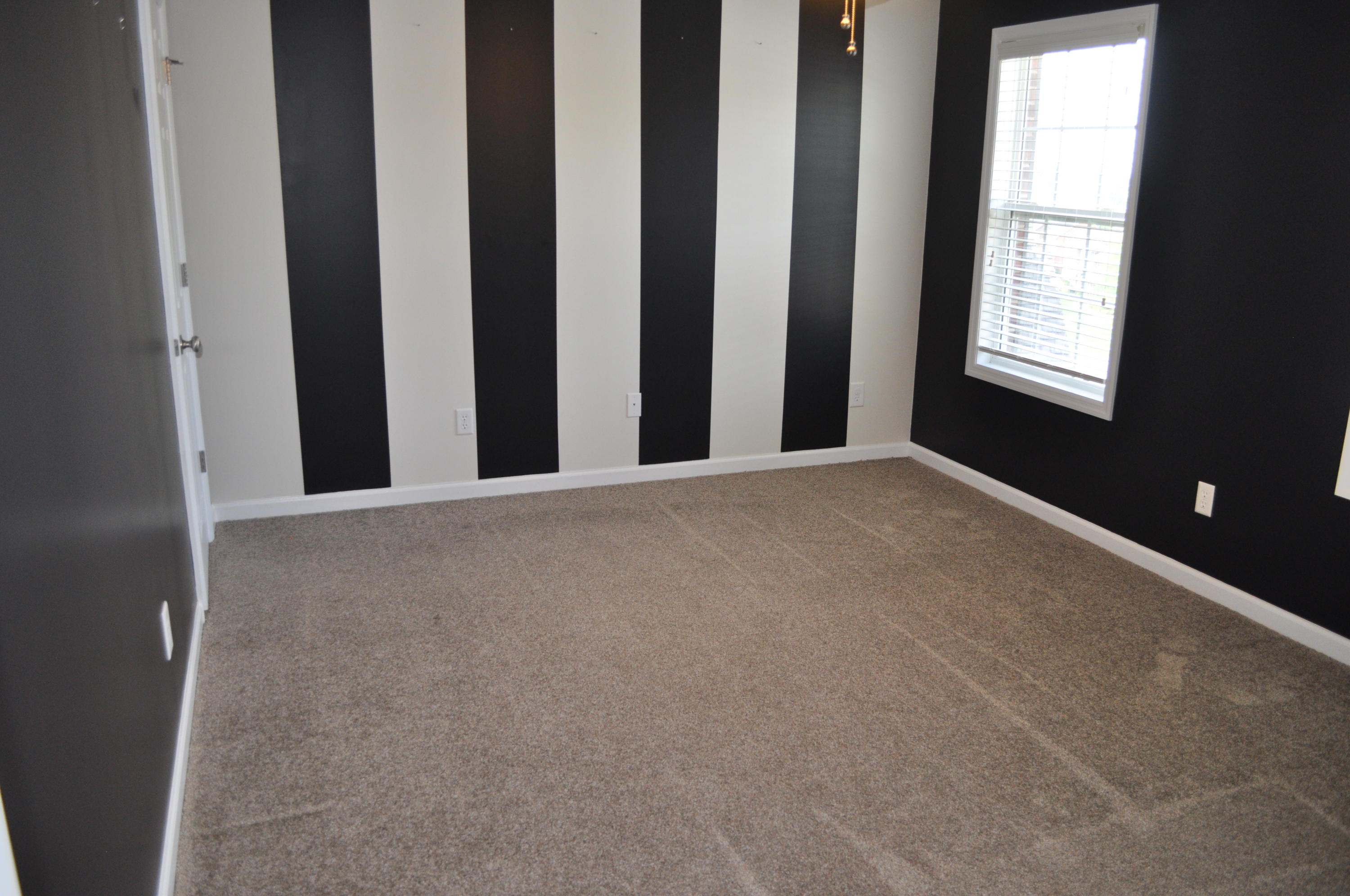 904 Crown Ridge Ln, Powell, TN 37849 - Photo 15 of 25 15 BR 2
