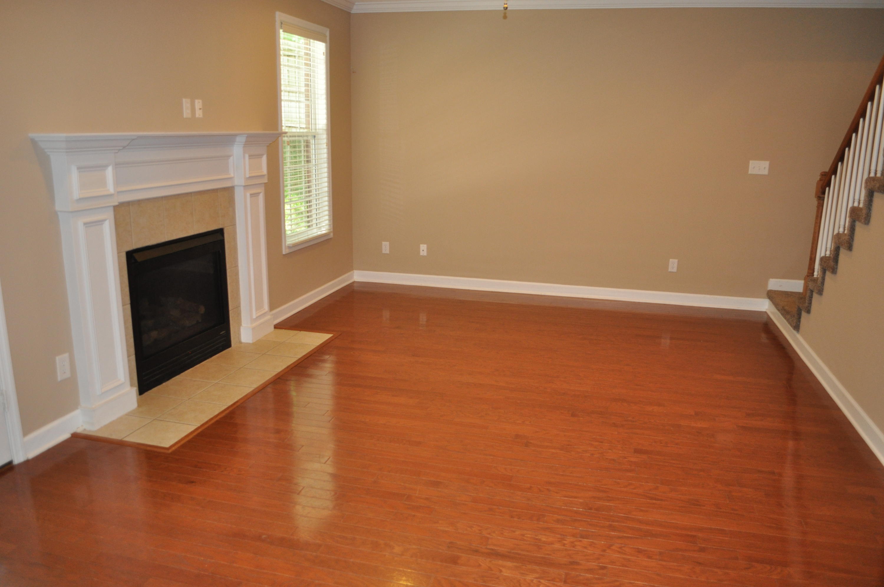 904 Crown Ridge Ln, Powell, TN 37849 - Photo 3 of 25 3 Family Room