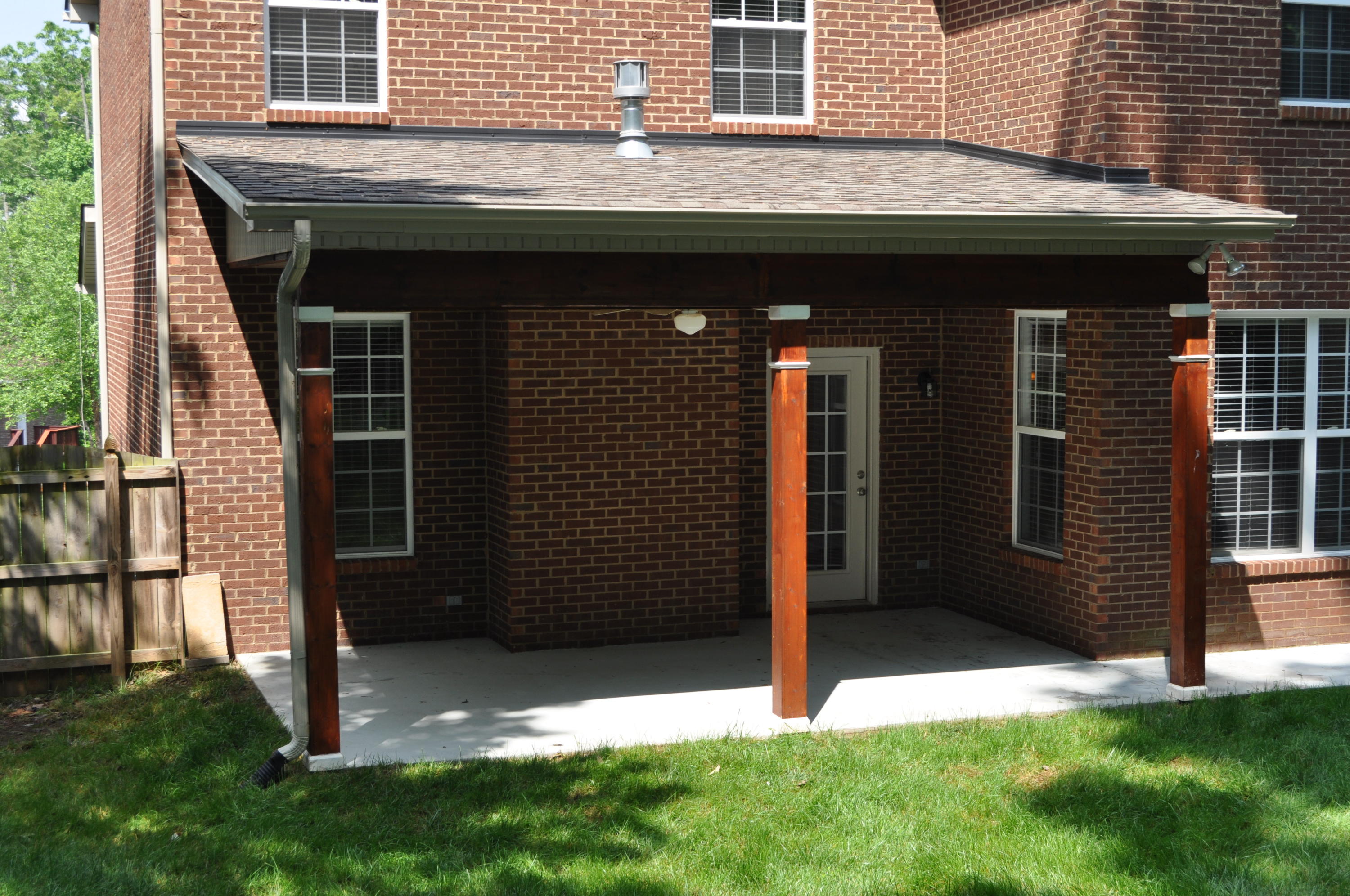 904 Crown Ridge Ln, Powell, TN 37849 - Photo 22 of 25 22 Covered Back Patio