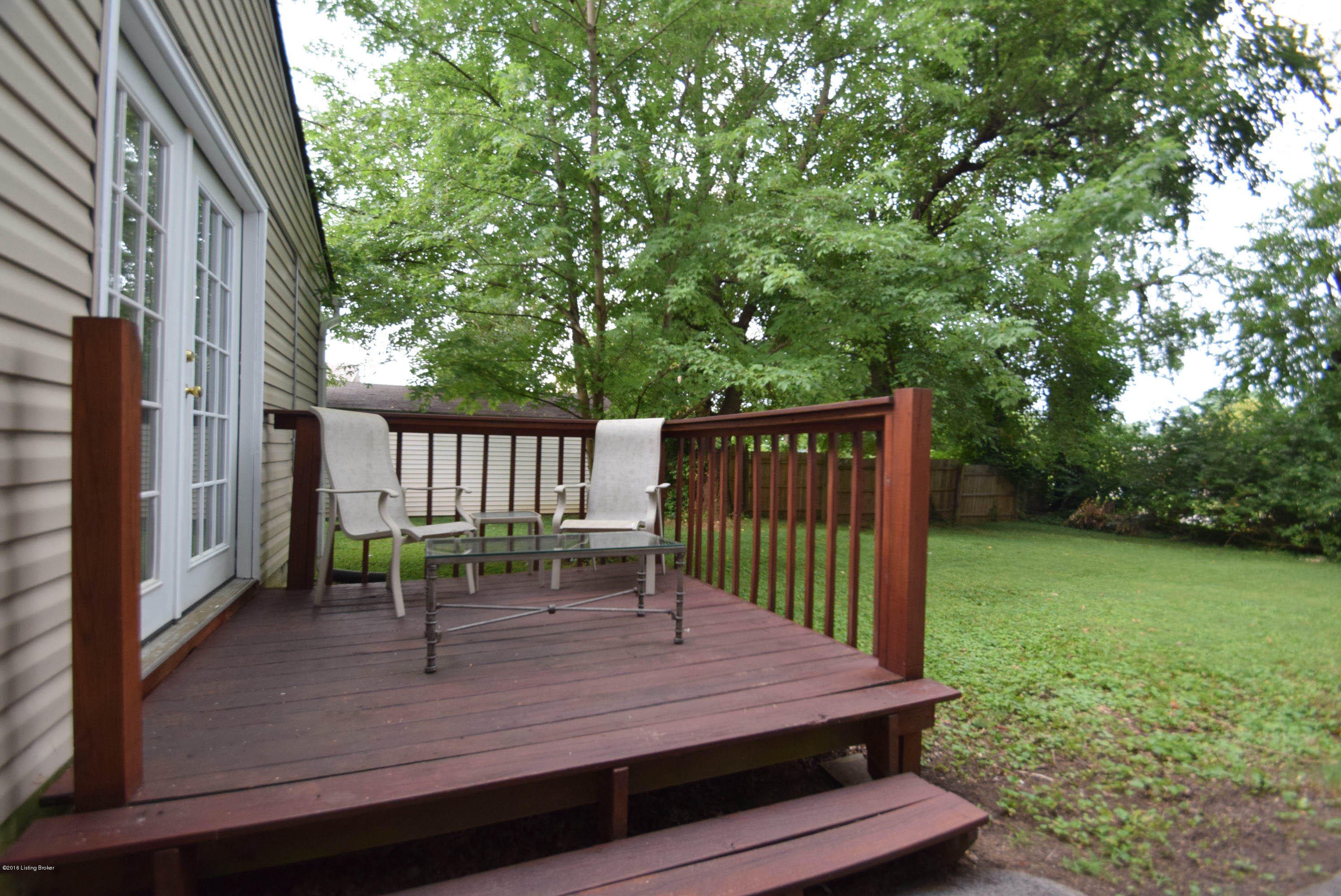 204 Redding Road Louisville, KY 40218 - Photo 15 of 19 Patio