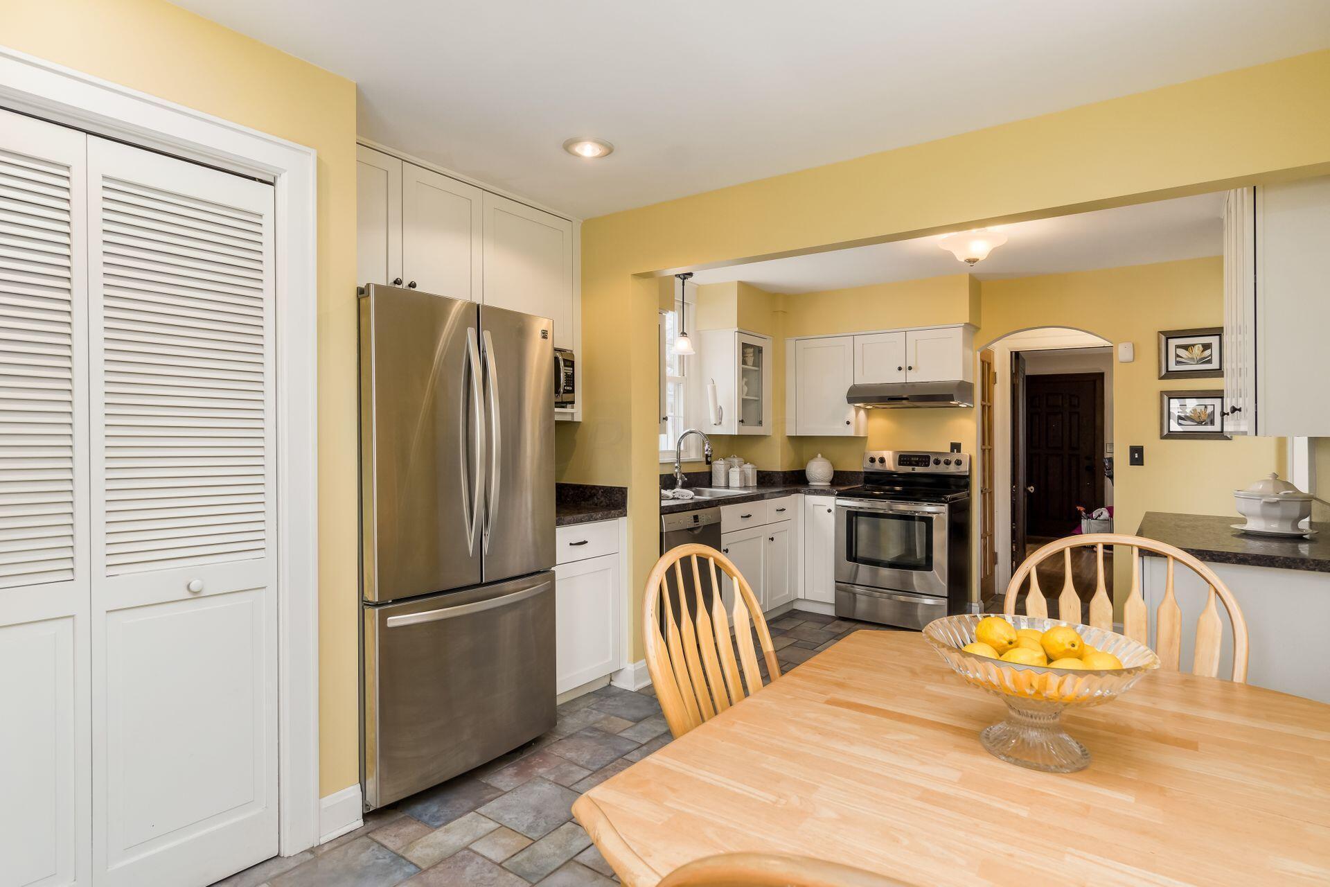 185 North Cassingham Road Bexley, OH 43209 - Photo 23 of 55 Kitchen