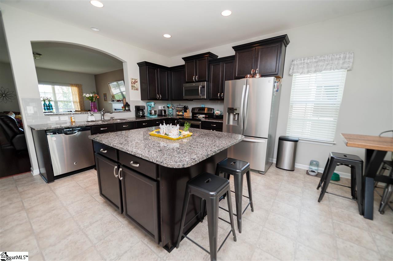 714 North Windowpane Way Duncan, SC 29334 - Photo 11 of 36 Gallery Image 11
