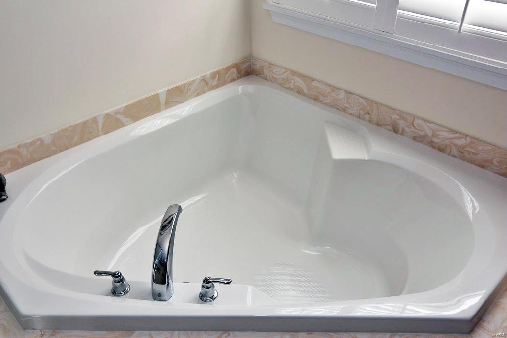 10170 Tanbridge Road St. Louis, MO 63128 - Photo 27 of 51 Gallery Image 27