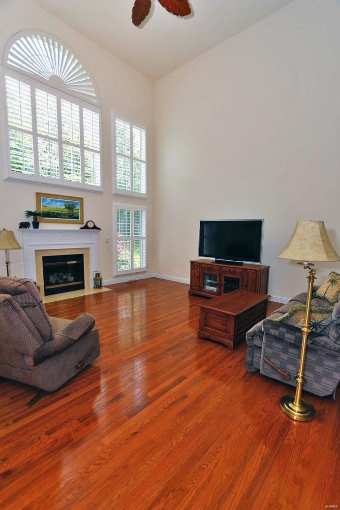 10170 Tanbridge Road St. Louis, MO 63128 - Photo 7 of 51 Gallery Image 7