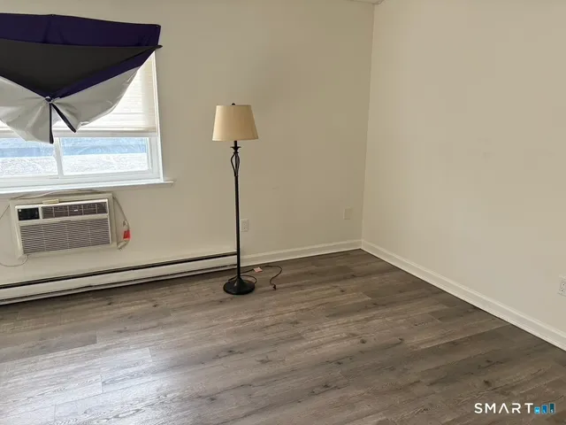 $1,925 | 12 Tuttle Street, Unit 1C, Stamford, CT 06902