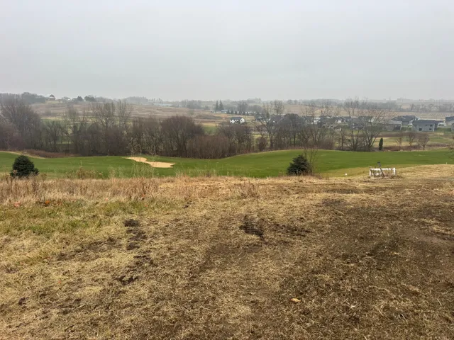 $140,000 | 868 Golfview Avenue, Zumbrota, MN 55992