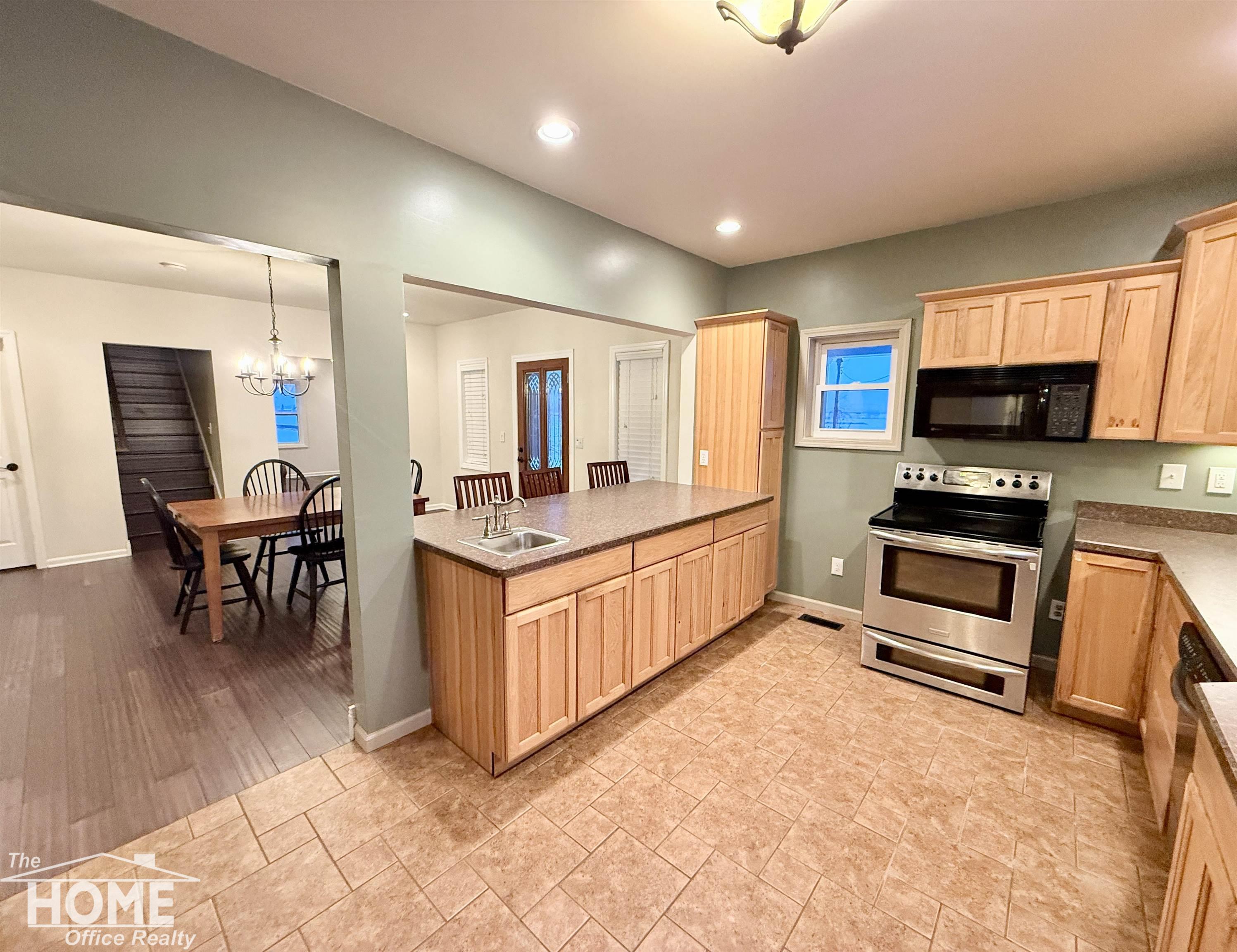 8324 Goodall Road Durand, MI 48429 - Photo 9 of 40 50195612-0dcb226b-1b82-4b0c-bd9d-5b6c6b8dc0f1.JPG