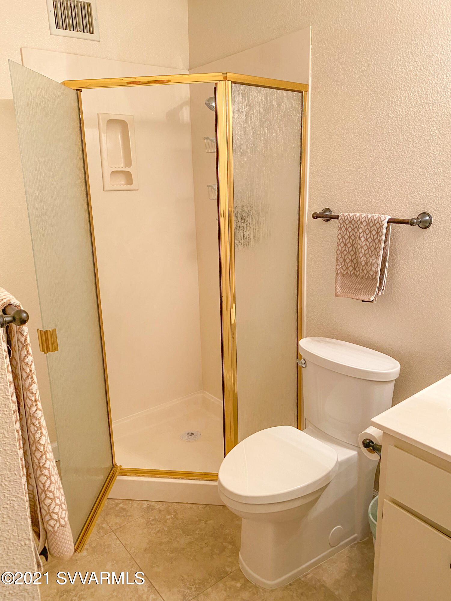 130 Castle Rock Road, Unit 50 Sedona, AZ 86351 - Photo 7 of 21 Master bathroom