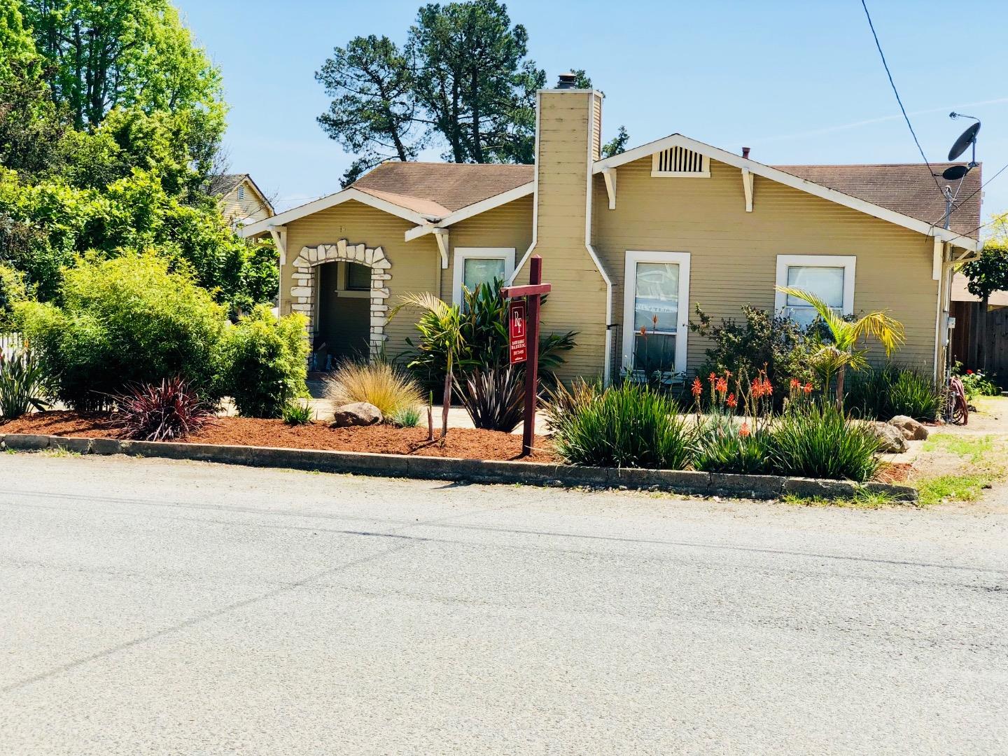 14 Dick Phelps Road Watsonville, CA 95076 - Photo 1 of 6 Gallery Image 1