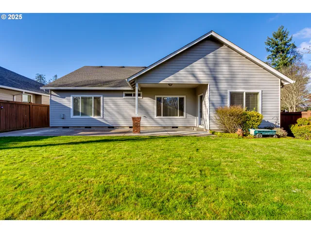 $574,000 | 4699 Symphony Drive, Eugene, OR 97404