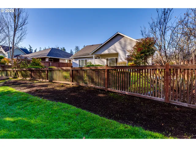 $574,000 | 4699 Symphony Drive, Eugene, OR 97404