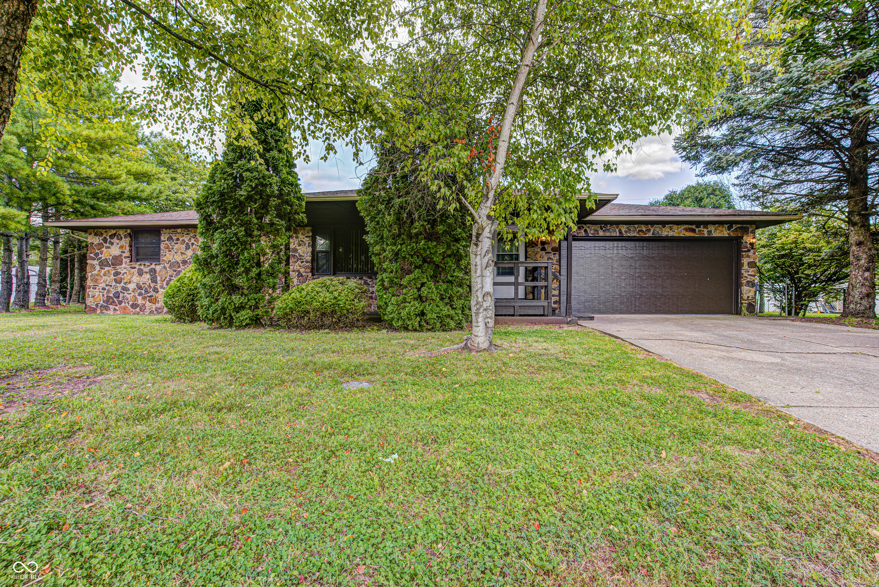4318 Brian Road Anderson, IN 46013 - Photo 2 of 19 Gallery Image 2