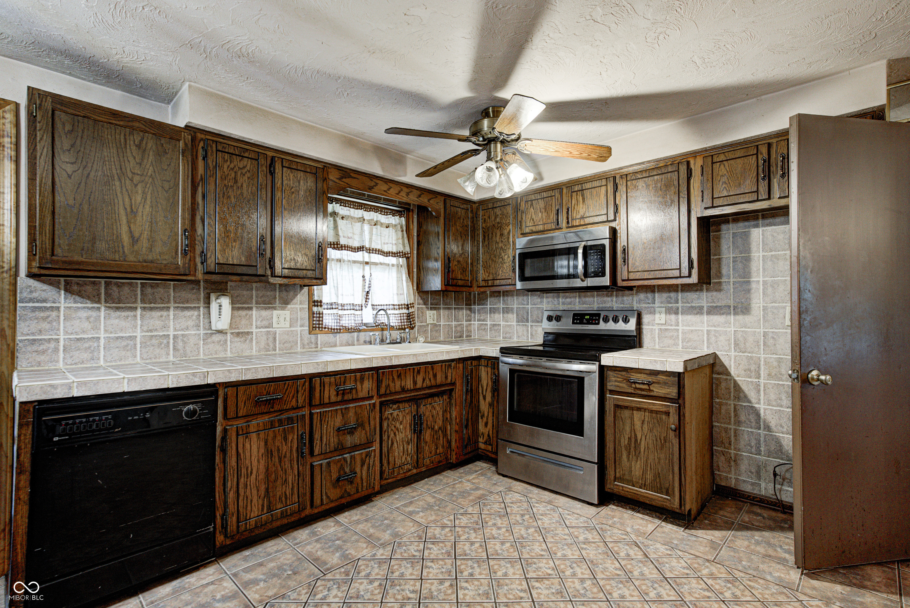 4318 Brian Road Anderson, IN 46013 - Photo 7 of 19 Gallery Image 7