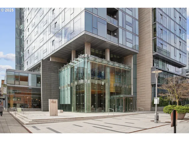 $465,000 | 1221 Southwest 10th Avenue, Unit 1110, Portland, OR 97205