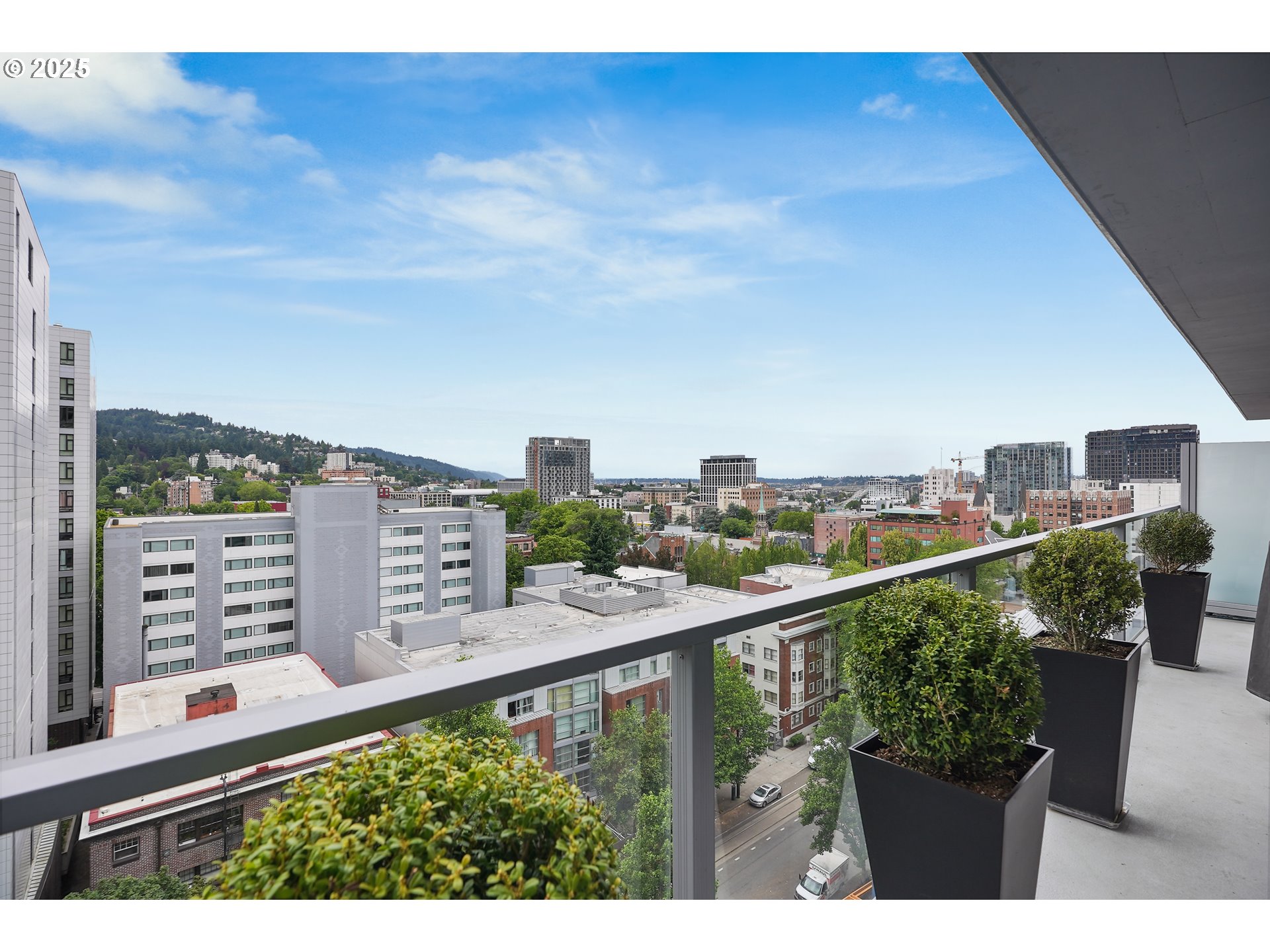 1221 Southwest 10th Avenue, Unit 1110 Portland, OR 97205 - Photo 11 of 28