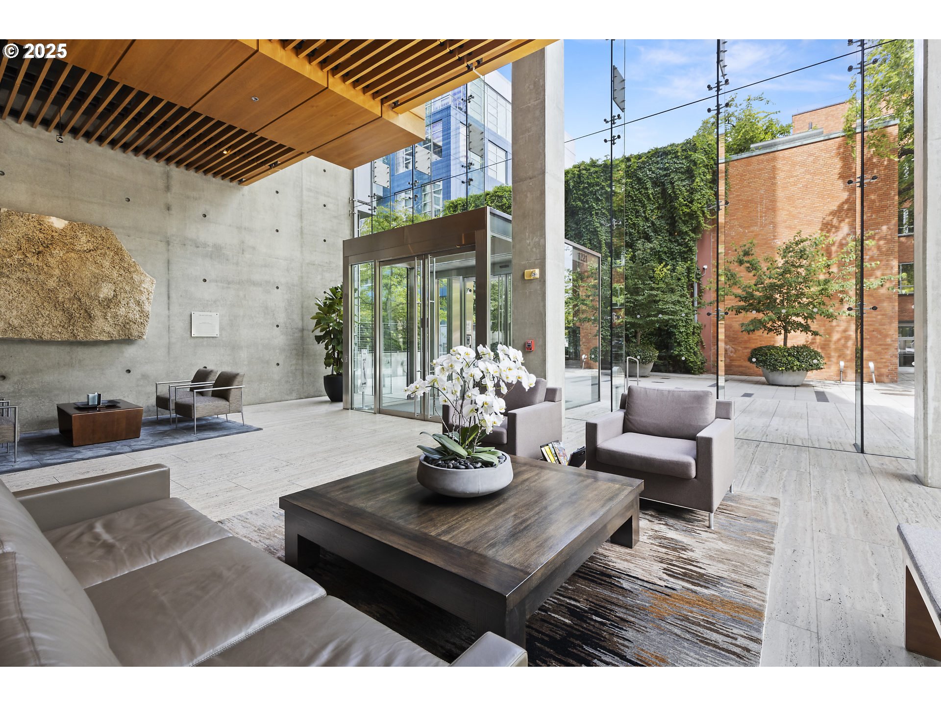 1221 Southwest 10th Avenue, Unit 1110 Portland, OR 97205 - Photo 24 of 28 Community Amenities