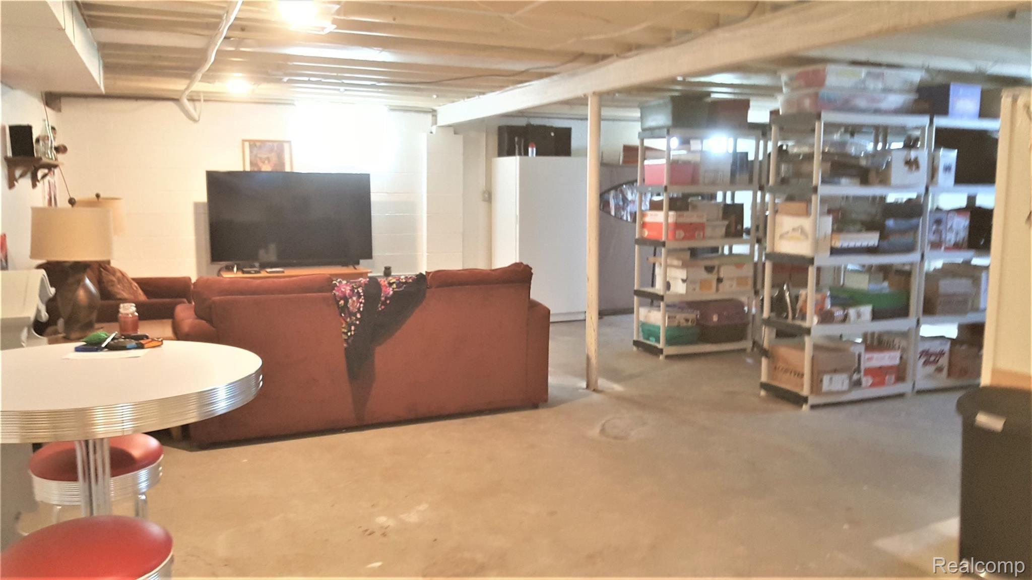 8773 US Turnpike Road Newport, MI 48166 - Photo 31 of 32 Basement.