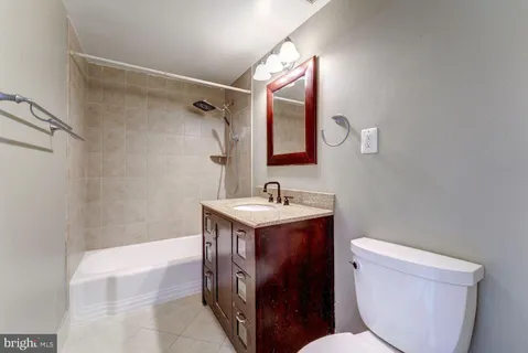 $415,000 | 2016 North Adams Street, Unit 408, Arlington, VA 22201