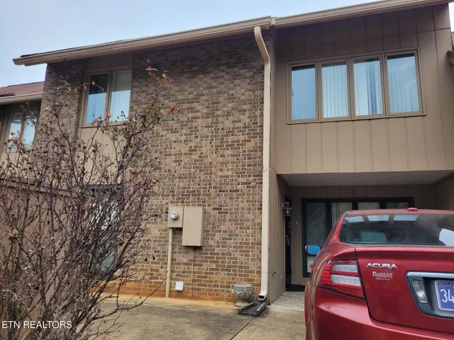 $339,900 | 9529 Hidden Oak Way,, Knoxville, TN 37922