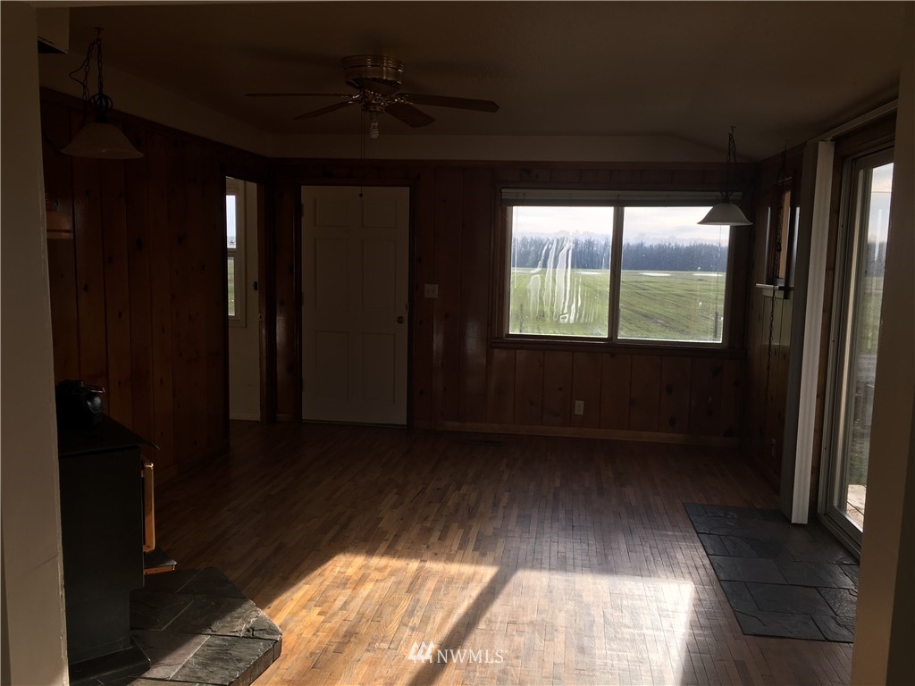 1516 West Badger Road Custer, WA 98240 - Photo 6 of 17