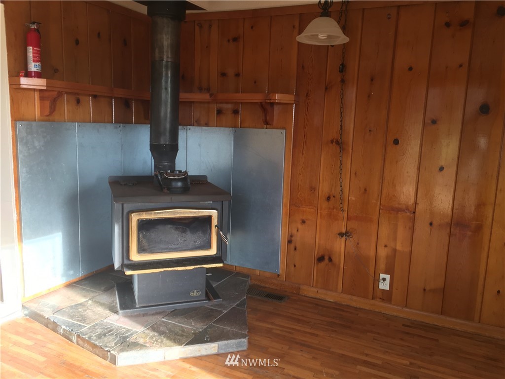 1516 West Badger Road Custer, WA 98240 - Photo 7 of 17