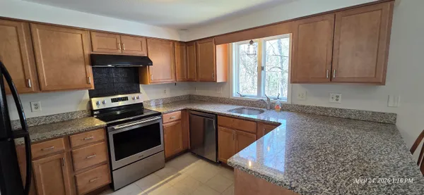$3,100 | 15 Bonnie Lane, Unit R, Derry, NH 03038